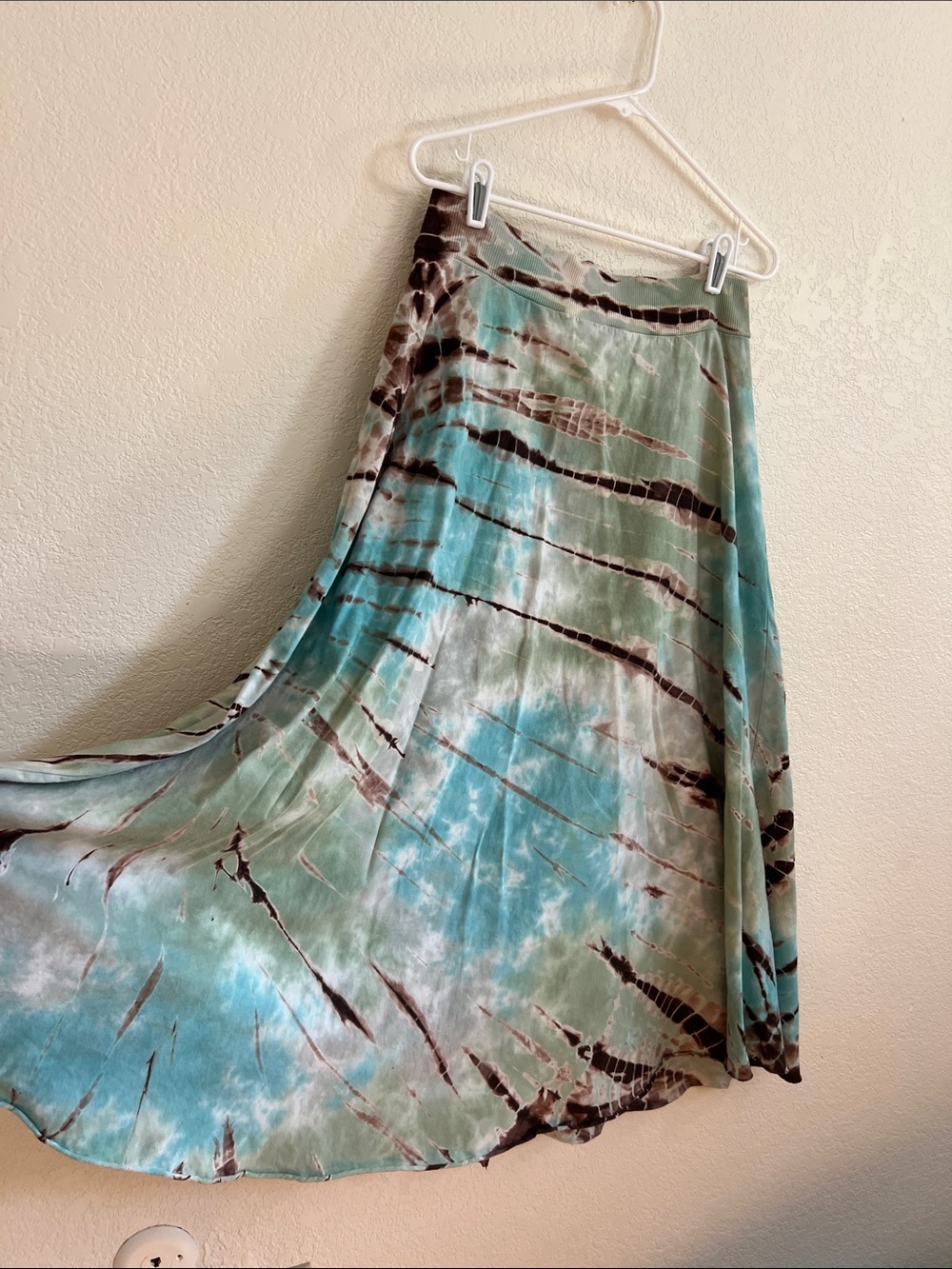 Y2K Tie Dye Maxi Skirt Tryst - Picture 3 of 6